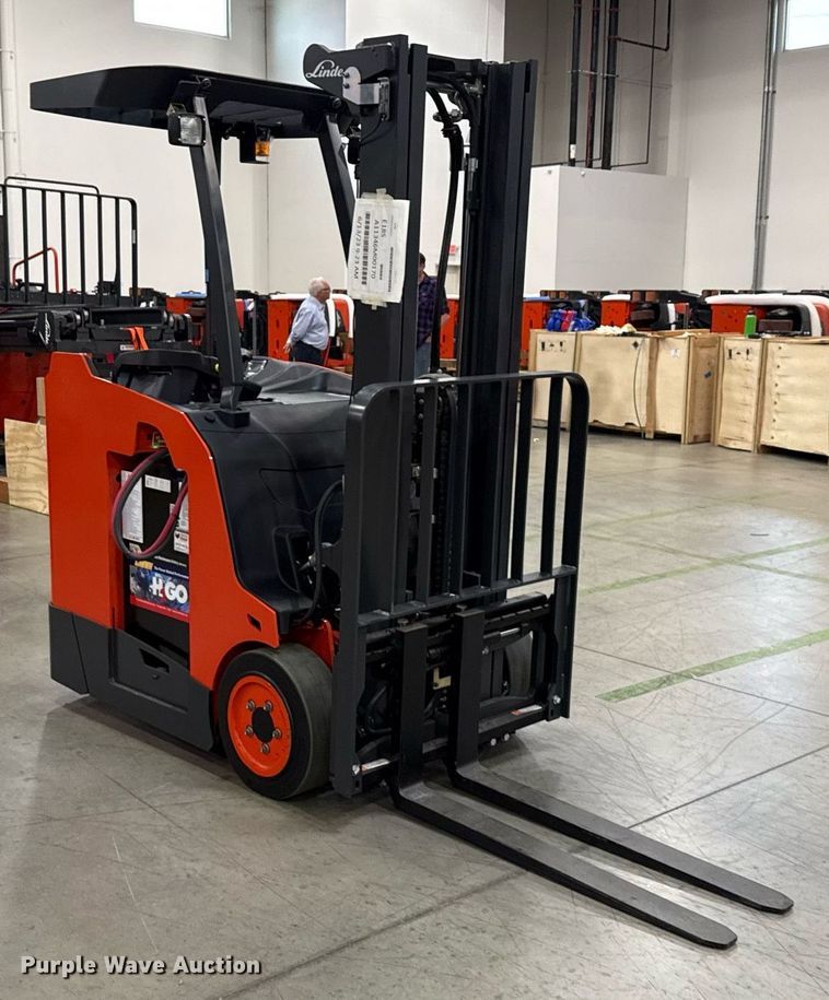 image for item ND9854 2023 Linde E18S forklift