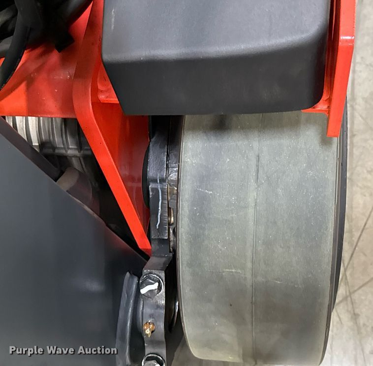 image for item ND9854 2023 Linde E18S forklift