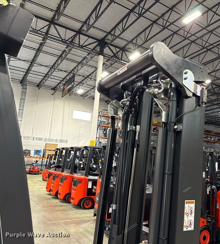 image for item ND9856 2023 Linde E18S forklift