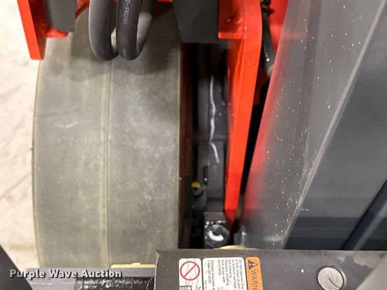 image for item ND9859 2023 Linde E18S forklift