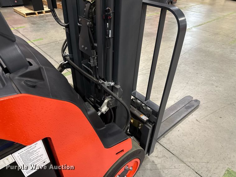 image for item ND9860 2023 Linde E18S forklift