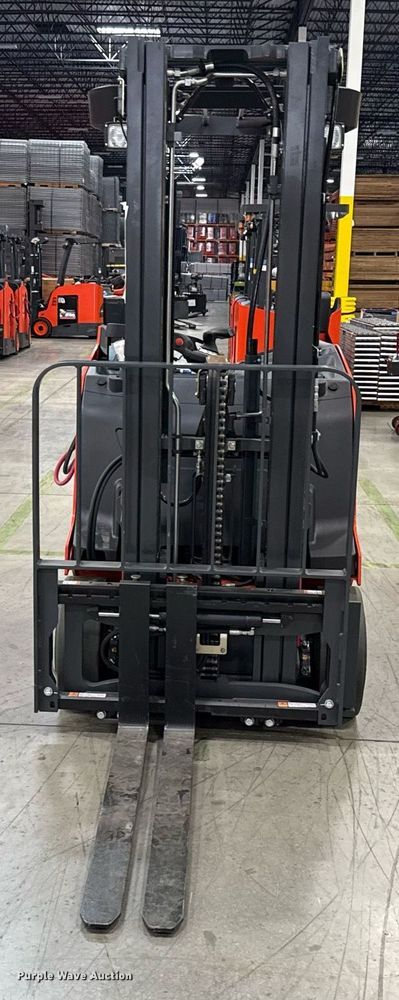 image for item ND9861 2023 Linde E18S forklift