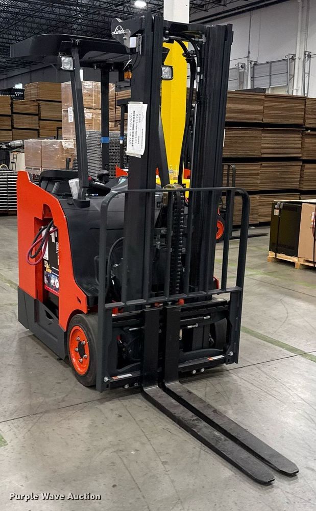 image for item ND9861 2023 Linde E18S forklift