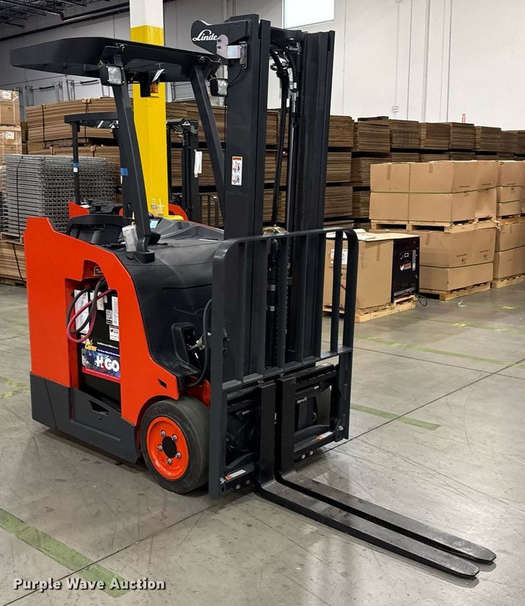 image for item ND9861 2023 Linde E18S forklift