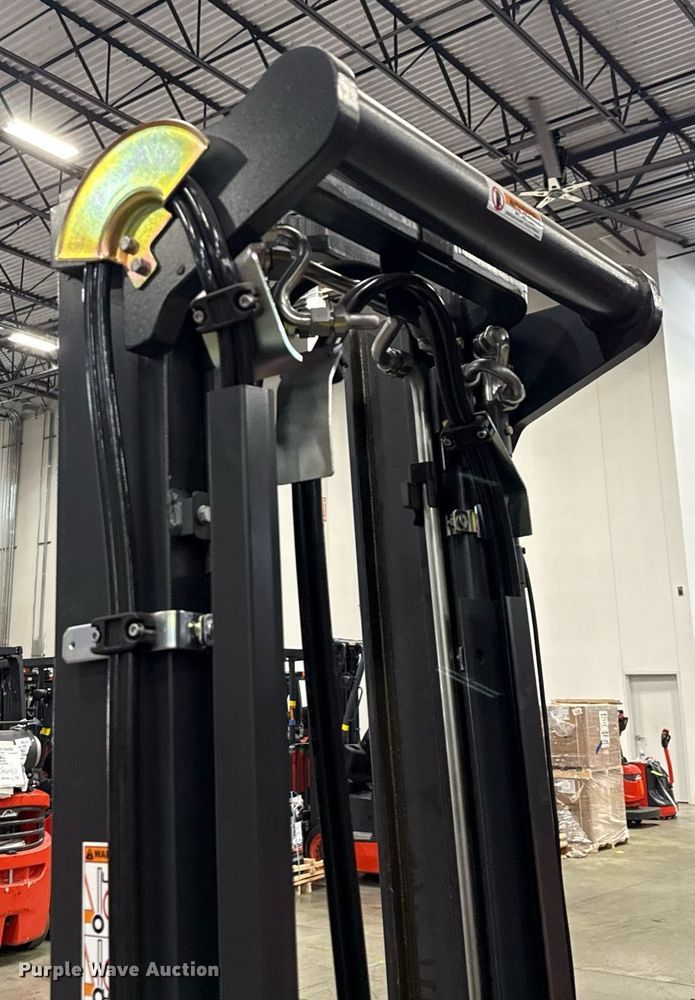 image for item ND9861 2023 Linde E18S forklift