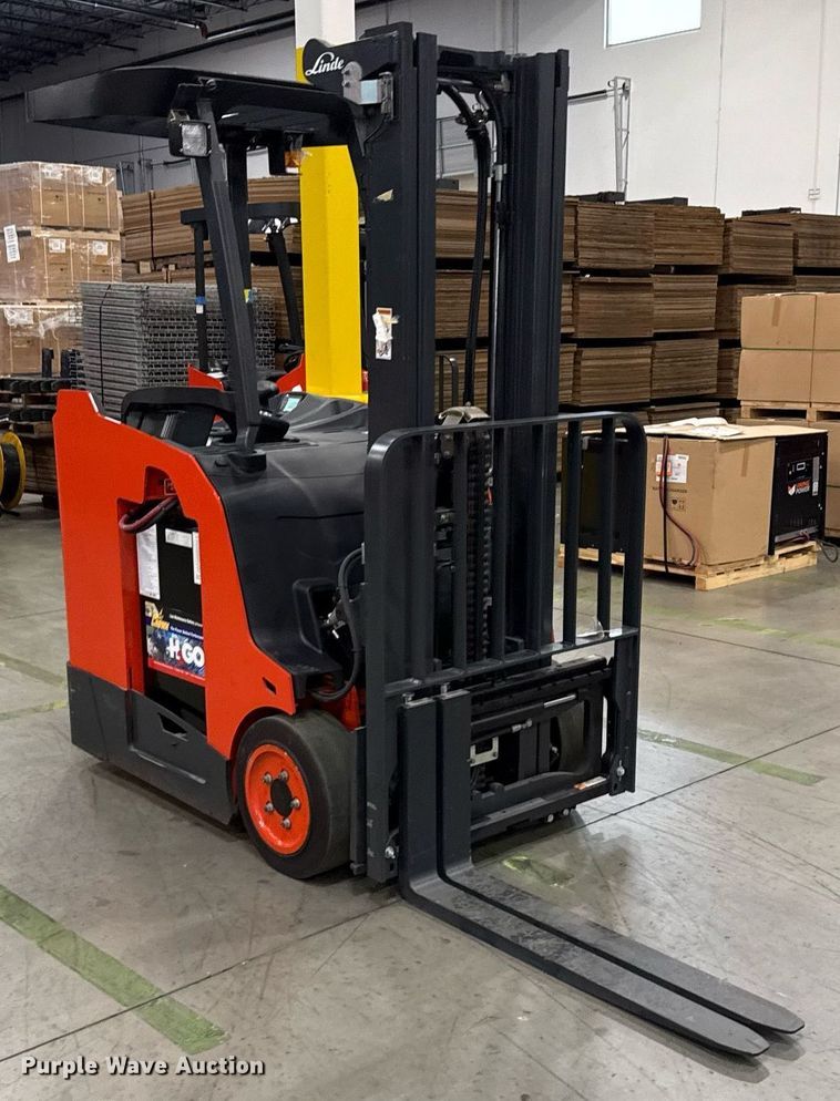 image for item ND9862 2023 Linde E18S forklift