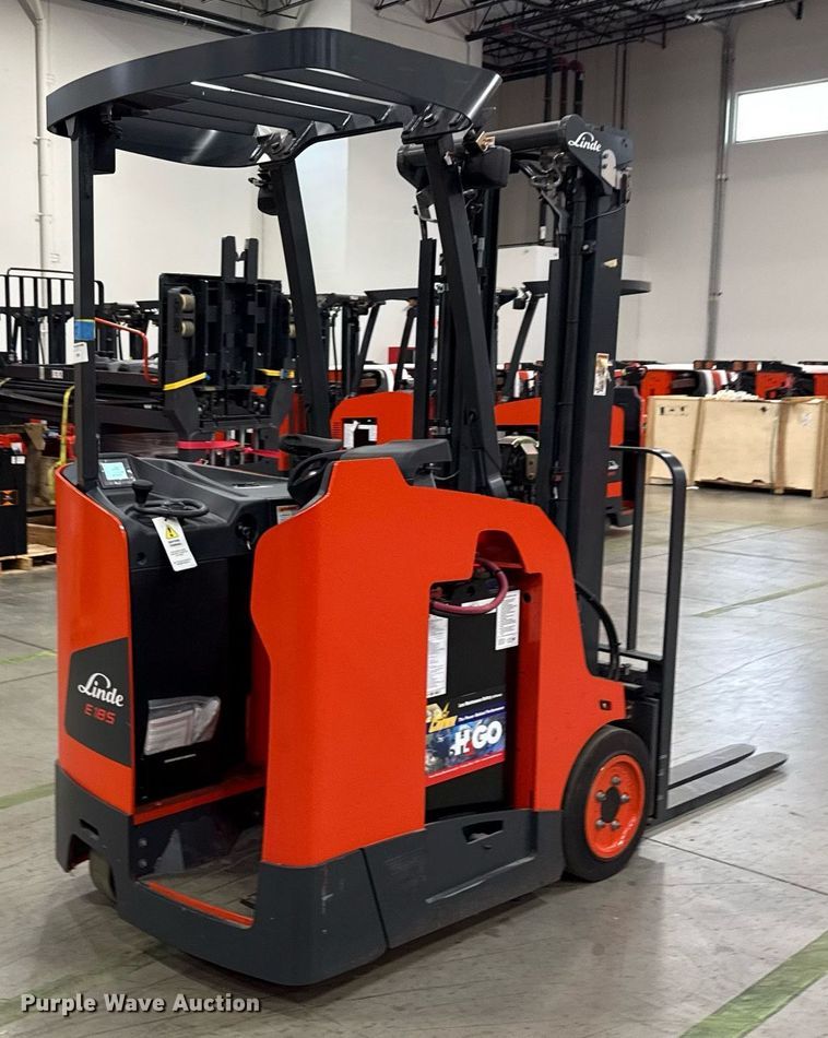 image for item ND9862 2023 Linde E18S forklift