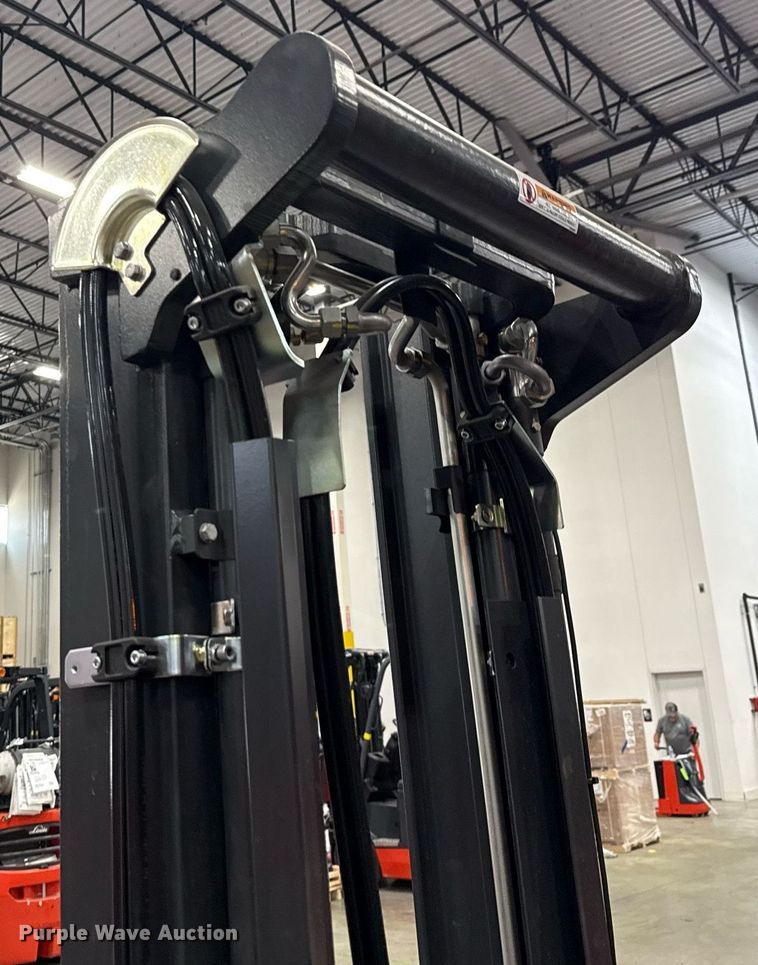 image for item ND9862 2023 Linde E18S forklift