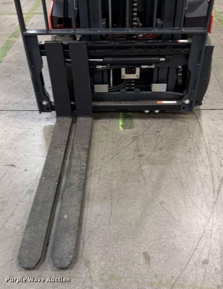 image for item ND9863 2023 Linde E18S forklift