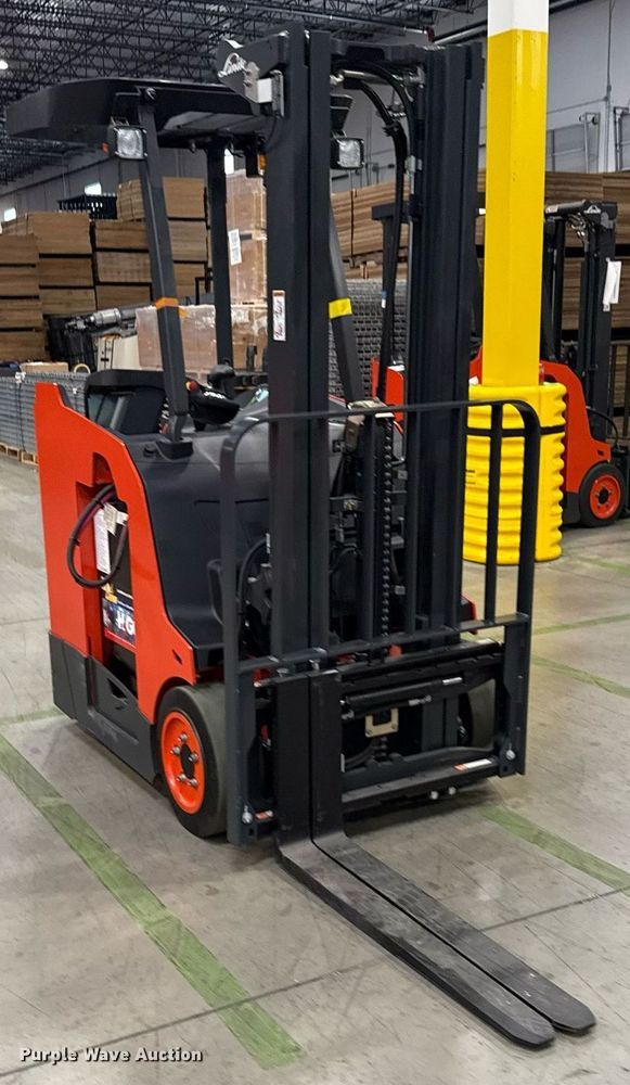 image for item ND9864 2023 Linde E18S forklift