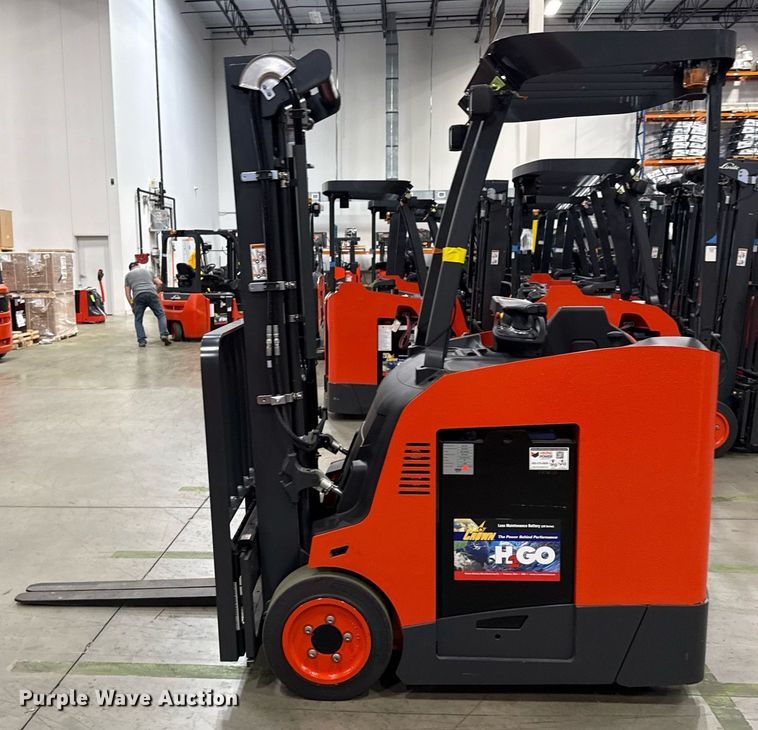 image for item ND9864 2023 Linde E18S forklift