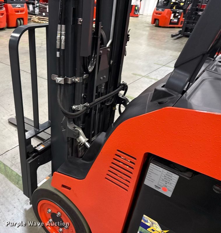 image for item ND9864 2023 Linde E18S forklift