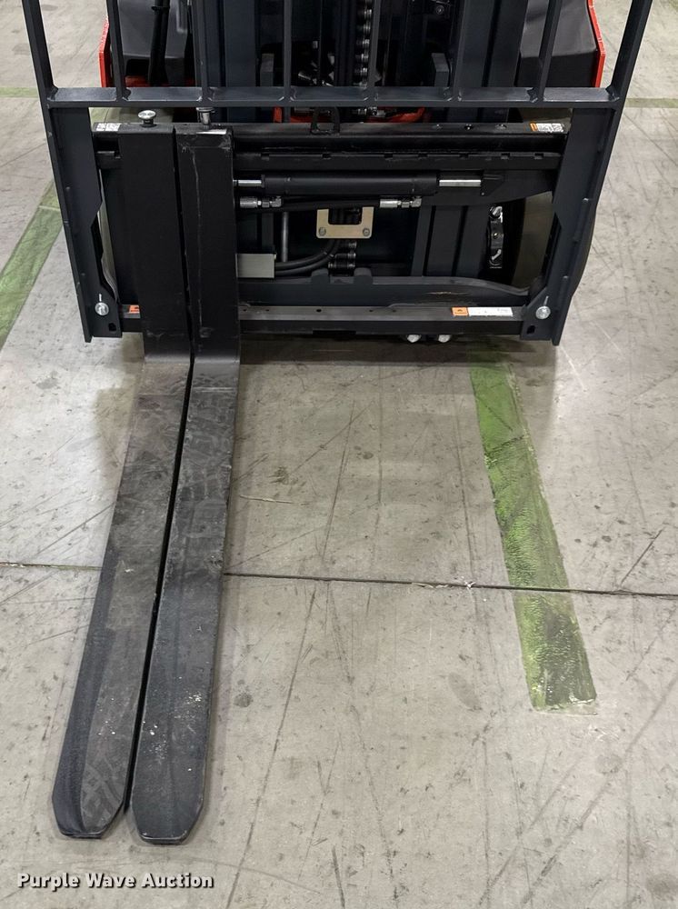 image for item ND9864 2023 Linde E18S forklift