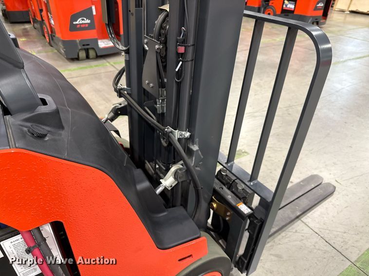 image for item ND9864 2023 Linde E18S forklift