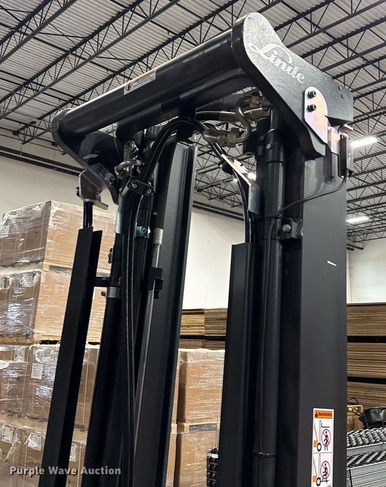 image for item ND9866 2023 Linde E18S forklift