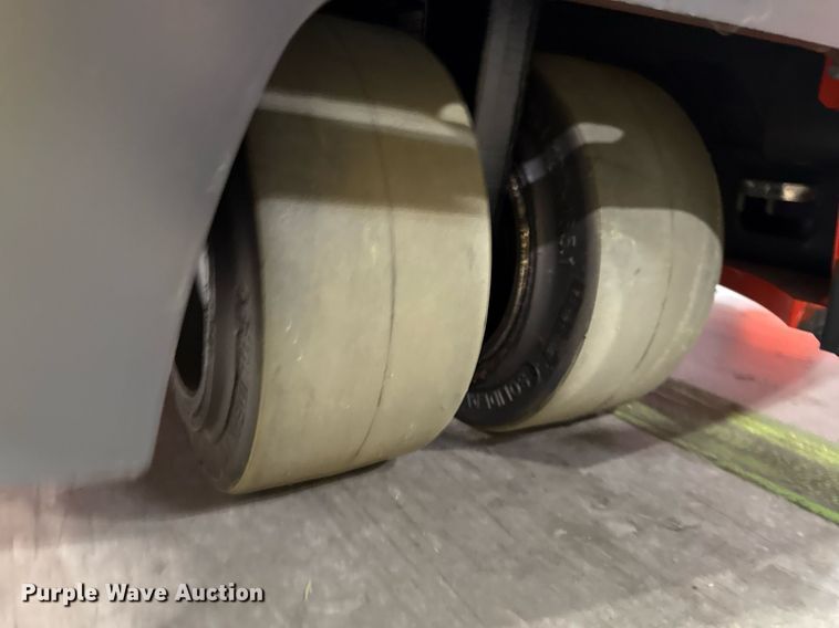 image for item ND9866 2023 Linde E18S forklift