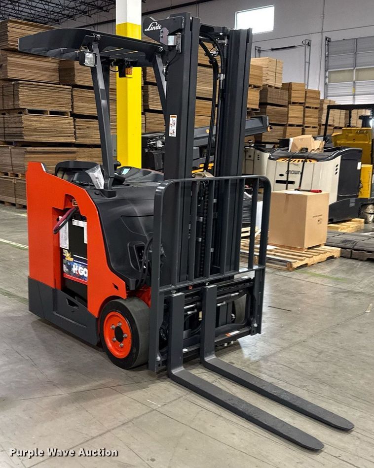 image for item ND9867 2023 Linde E18S forklift