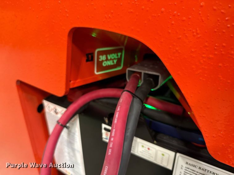 image for item ND9867 2023 Linde E18S forklift