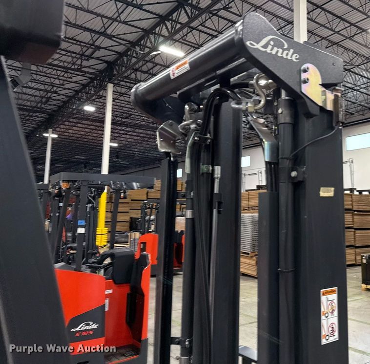 image for item ND9869 2023 Linde E18S forklift