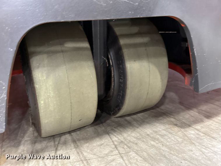 image for item ND9869 2023 Linde E18S forklift