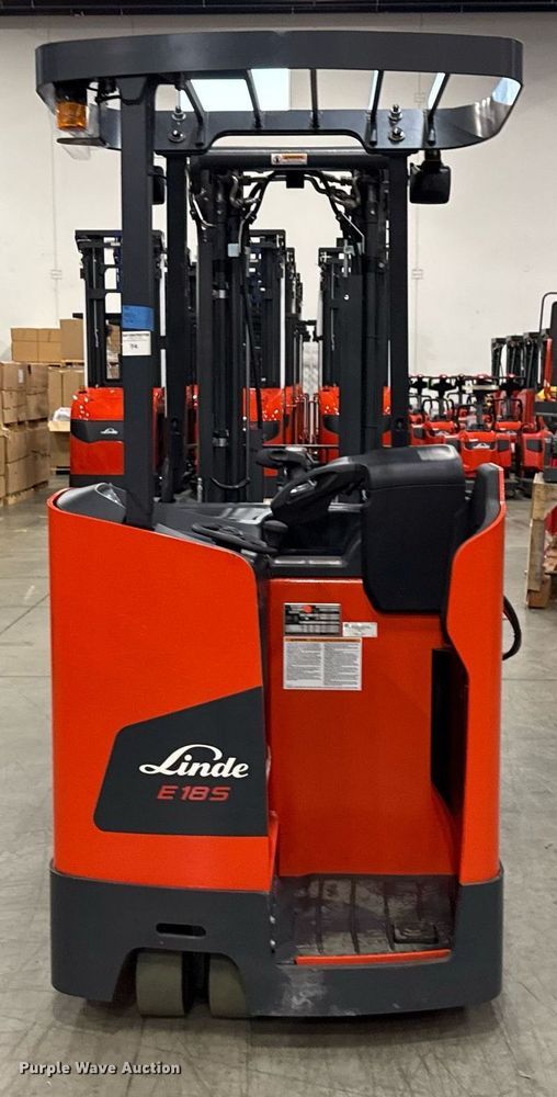 image for item ND9870 2023 Linde E18S forklift