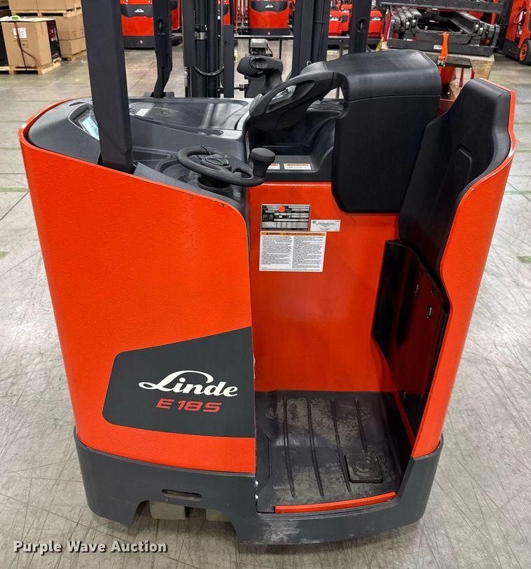 image for item ND9870 2023 Linde E18S forklift