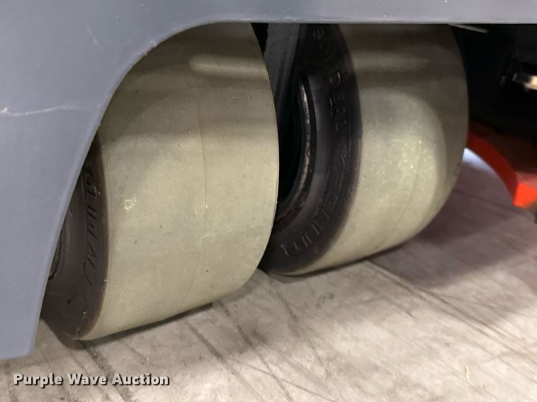 image for item ND9870 2023 Linde E18S forklift