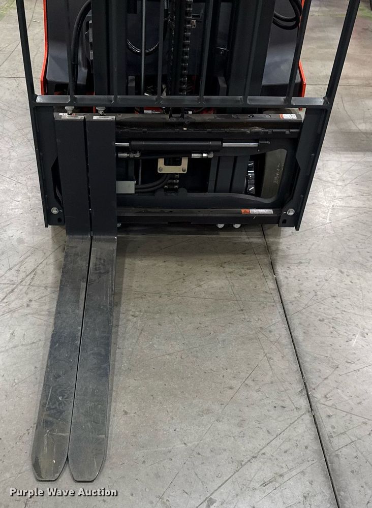 image for item ND9874 2023 Linde E18S forklift