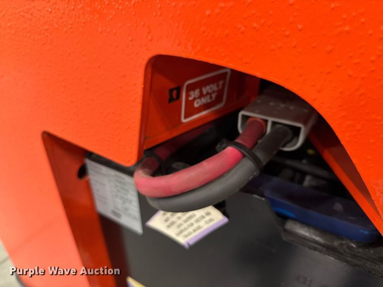 image for item ND9874 2023 Linde E18S forklift