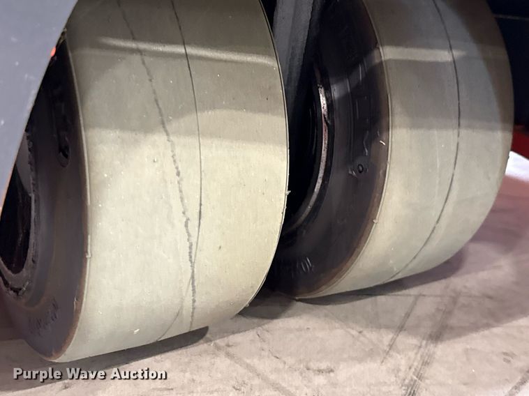 image for item ND9874 2023 Linde E18S forklift