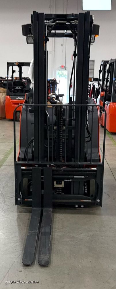 image for item ND9879 2023 Linde E18S forklift