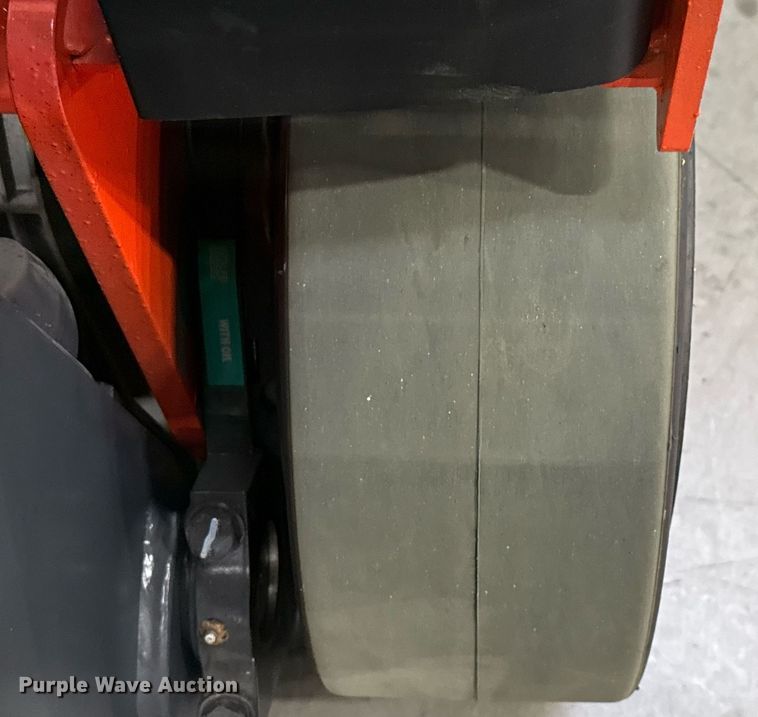 image for item ND9879 2023 Linde E18S forklift