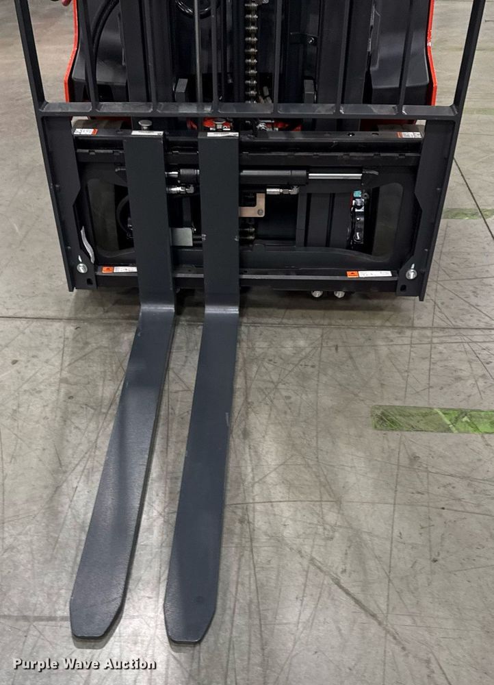 image for item ND9885 2023 Linde E18S forklift