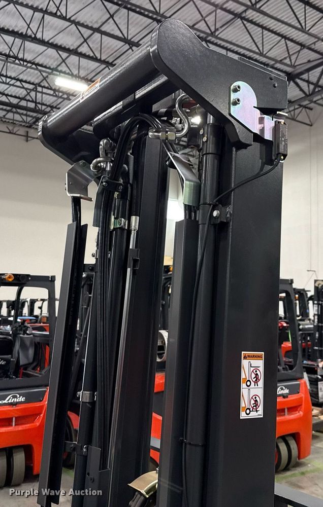 image for item ND9885 2023 Linde E18S forklift