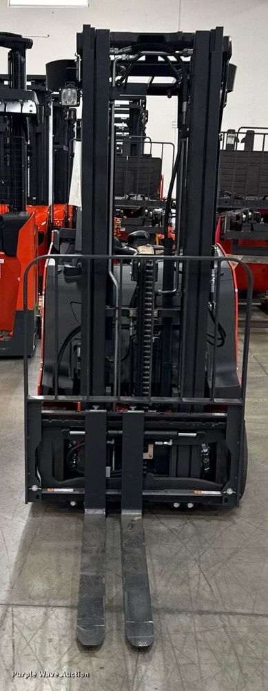 image for item ND9886 2023 Linde E18S forklift