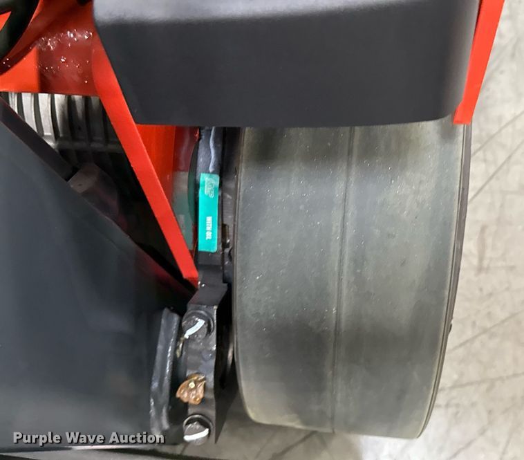 image for item ND9886 2023 Linde E18S forklift