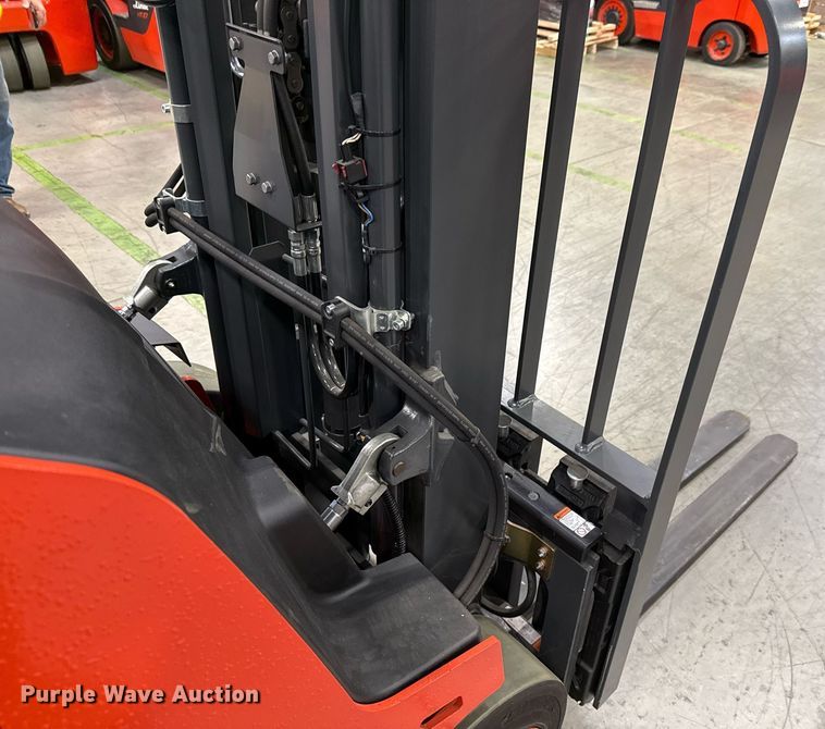 image for item ND9887 2023 Linde E18S forklift