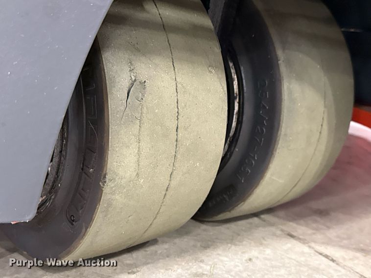 image for item ND9887 2023 Linde E18S forklift