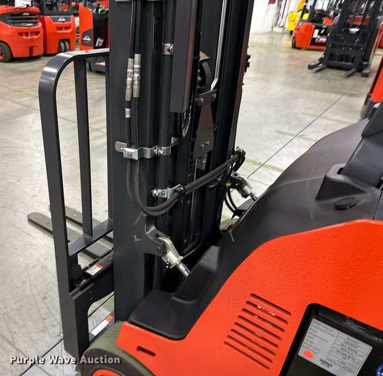 image for item ND9891 2023 Linde E18S forklift