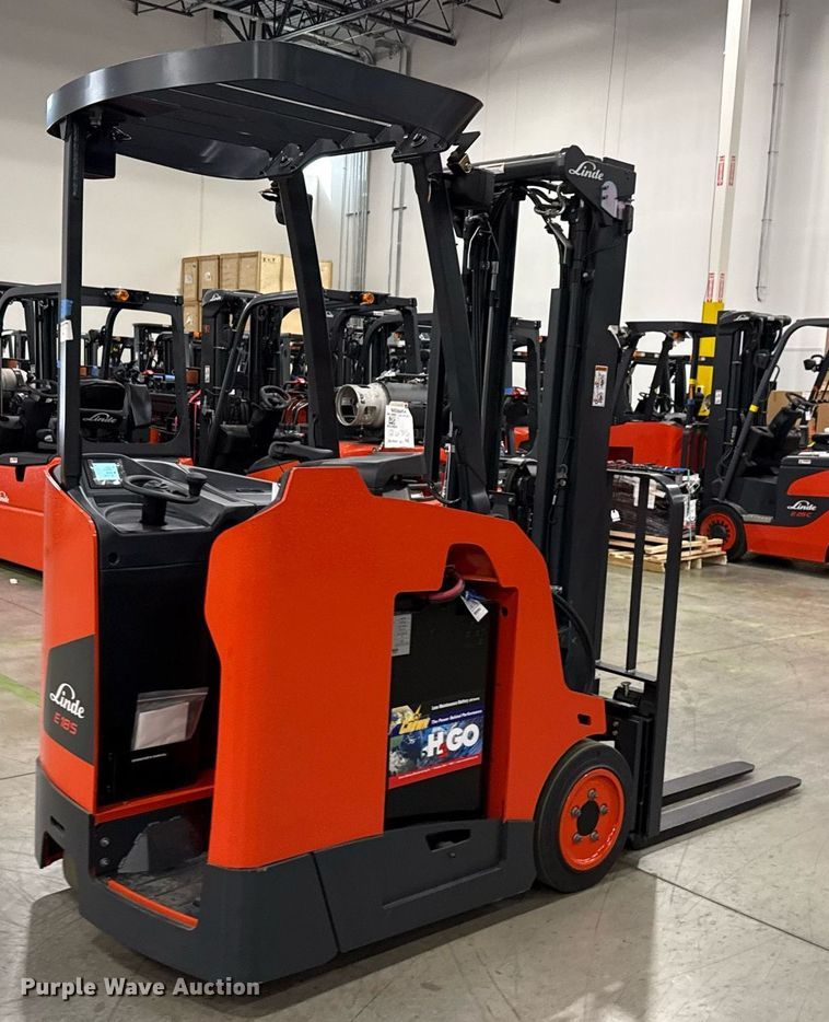 image for item ND9893 2023 Linde E18S forklift