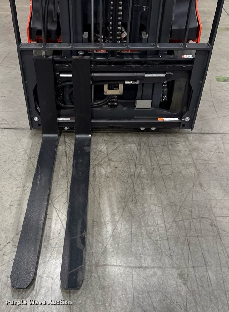 image for item ND9893 2023 Linde E18S forklift