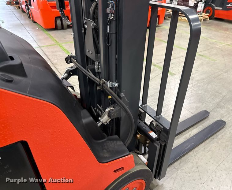 image for item ND9893 2023 Linde E18S forklift