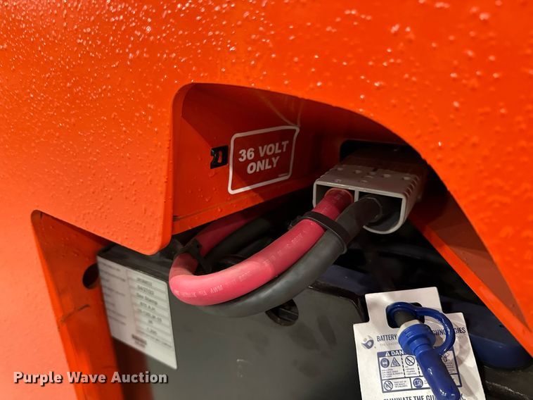 image for item ND9893 2023 Linde E18S forklift