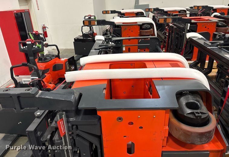 image for item ND9894 2023 Linde R17SX reach truck