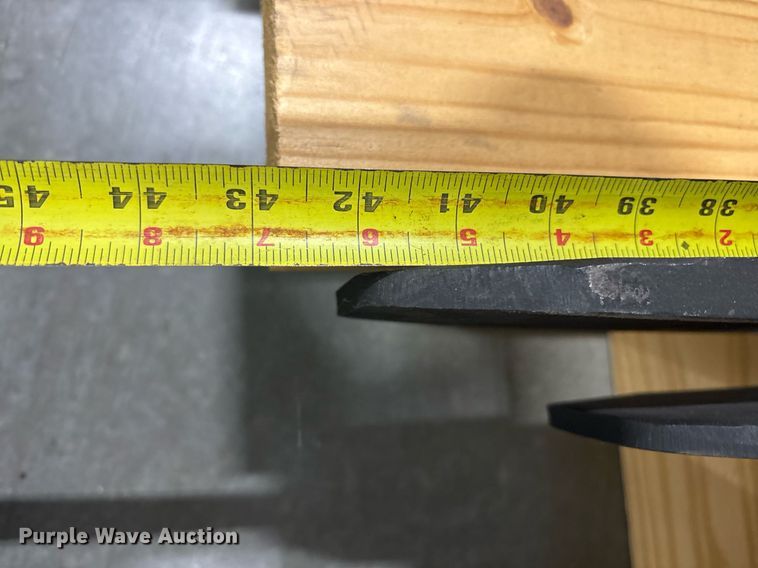 image for item ND9894 2023 Linde R17SX reach truck