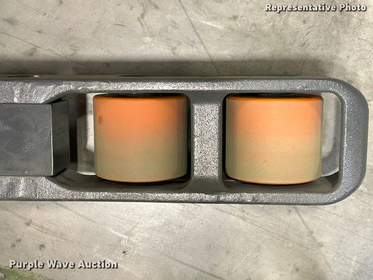 image for item ND9896 2023 Linde R17SX reach truck