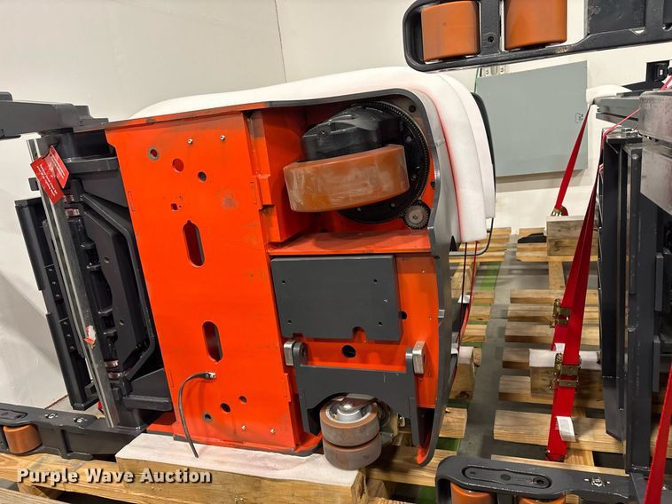 image for item ND9896 2023 Linde R17SX reach truck