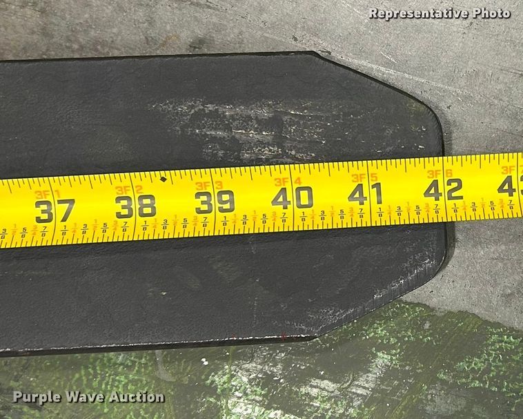 image for item ND9897 2023 Linde R17SX reach truck