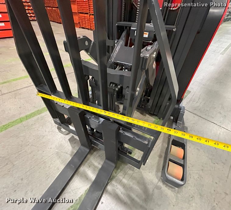 image for item ND9897 2023 Linde R17SX reach truck