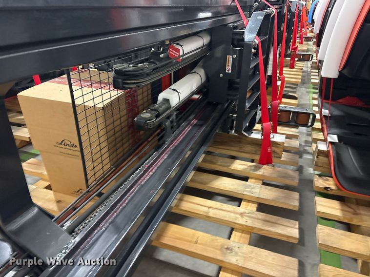 image for item ND9897 2023 Linde R17SX reach truck